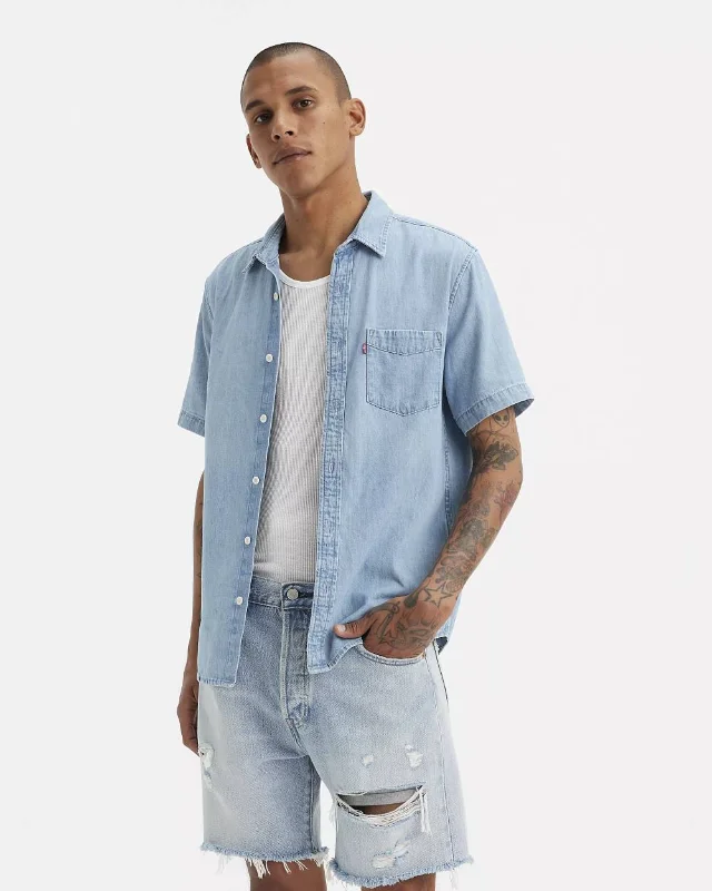 پیراهن جین آستین کوتاه برند لیوایز _ short- sleeve classic one pocket standard fit shirt
