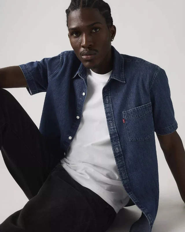 پیراهن جین آستین کوتاه برند لیوایز _ Short-sleeve Classic One Pocket Standard Fit Shirt